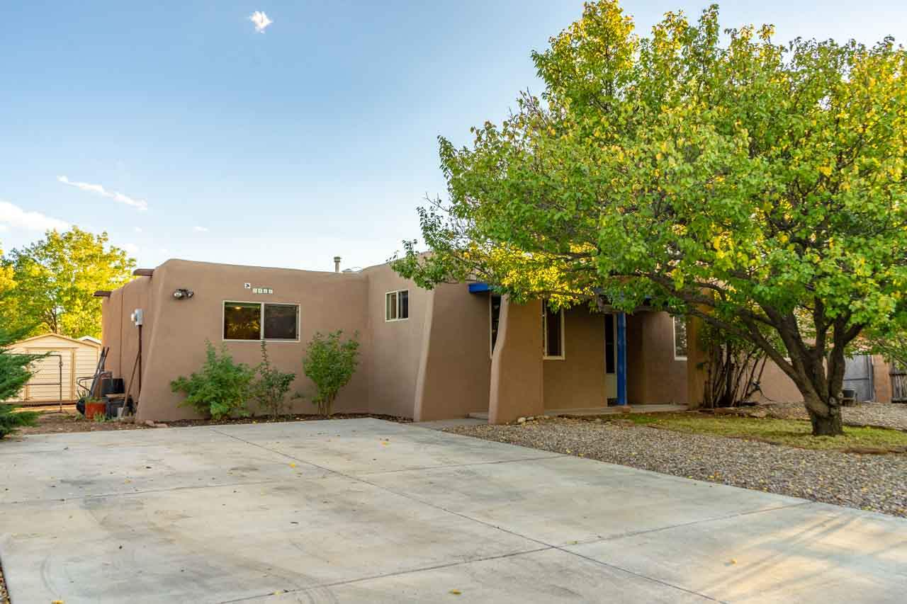 Robert Dunn Real Estate in Santa Fe featuring Quail Run Bob Dunn