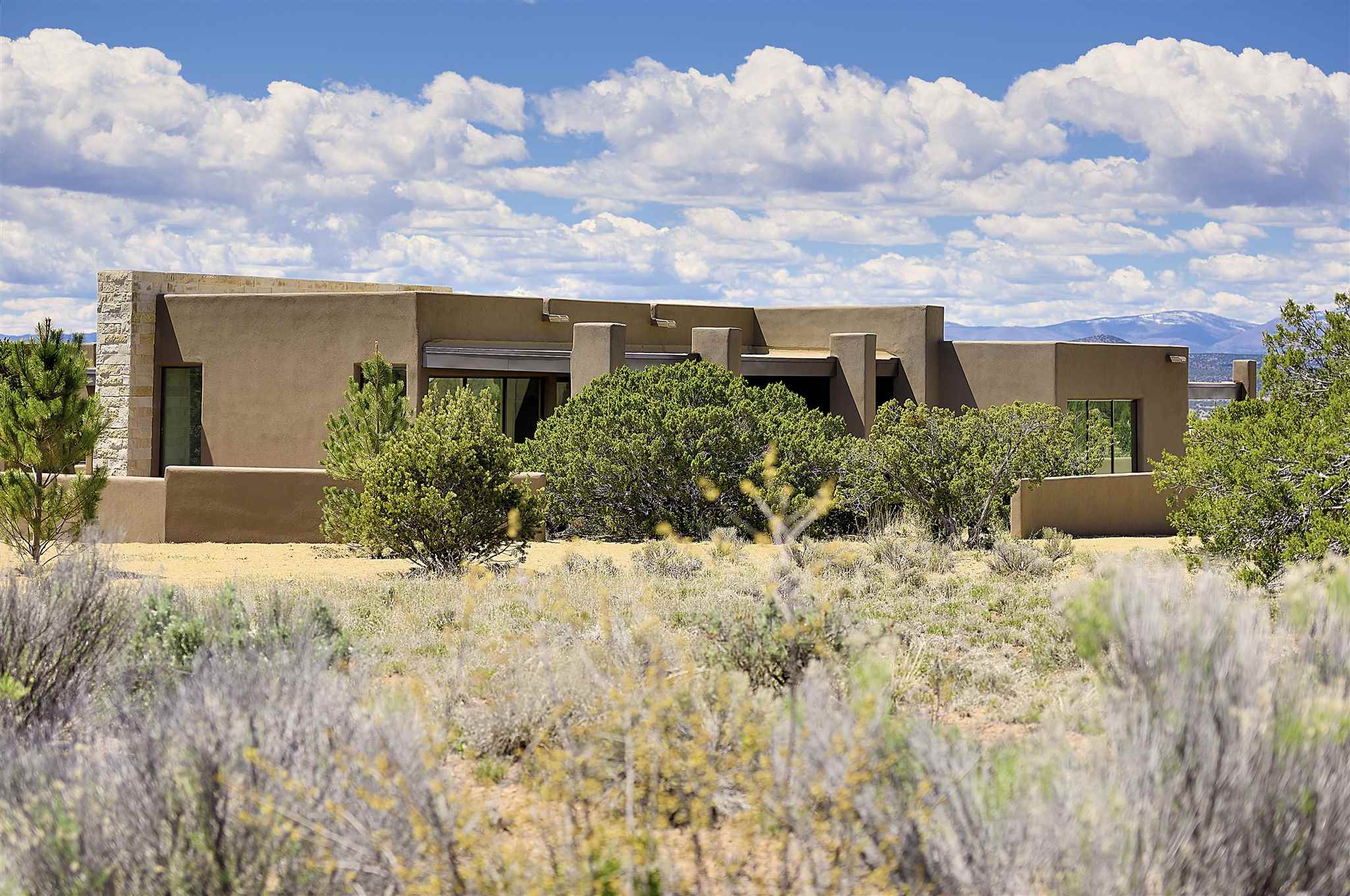 Robert Dunn Real Estate in Santa Fe featuring Quail Run Bob Dunn